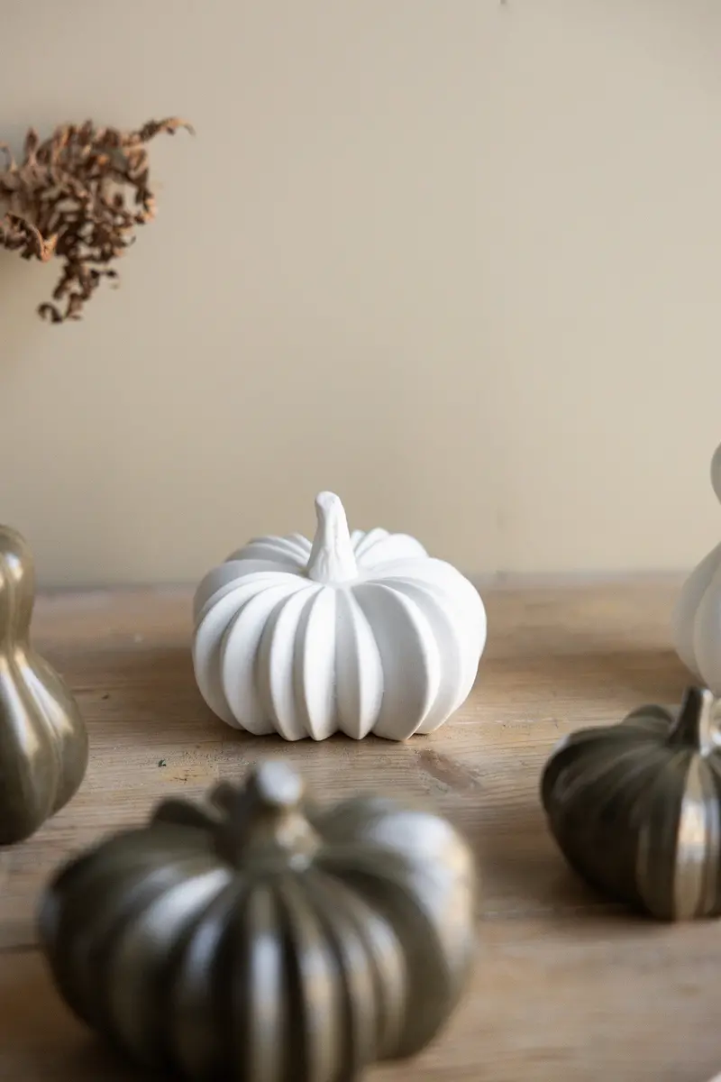 White Large Nordic Pumpkin Decor – Hovsjö Style 1